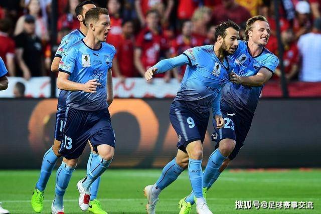 老外记者隐在加拿大 默默宣传中国高尔夫超20年
